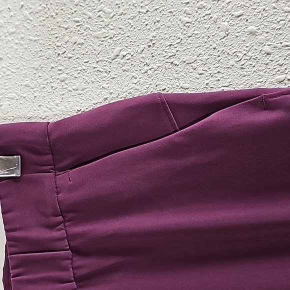 Lululemon Burgundy Jogger - Picture 5 of 8